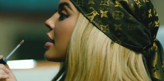 Kardashian’ların En Seksisi 18’lik Kylie Jenner Kardashian