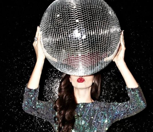 Özel Şarkılar ve Güncel Müzik Dinleme Listesi